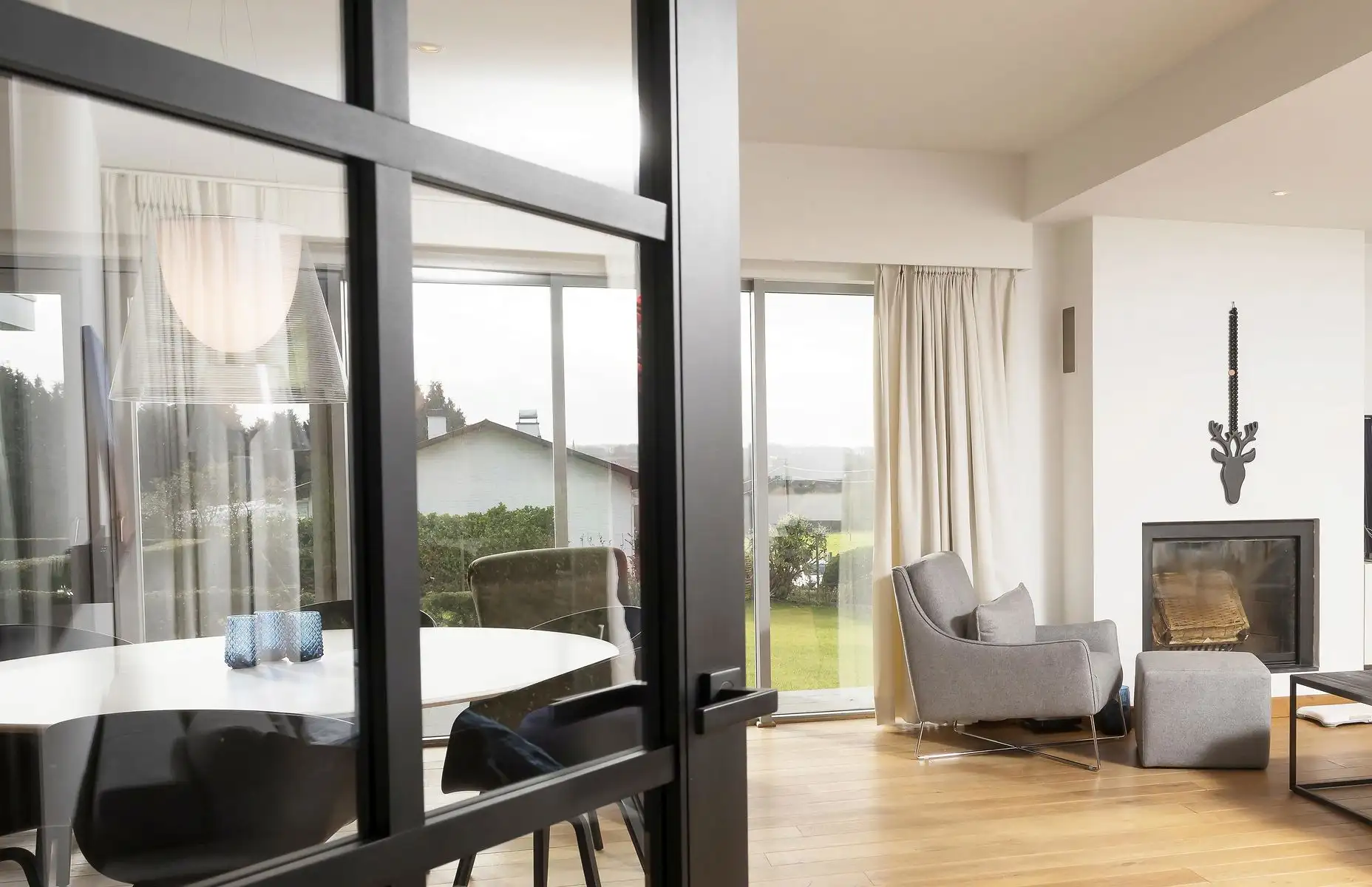Dubbele Style deur S18G Vol MDF in Tollembeek, gemaakt en geplaatst door Jacobs Binnendeuren (foto 3 van 5)