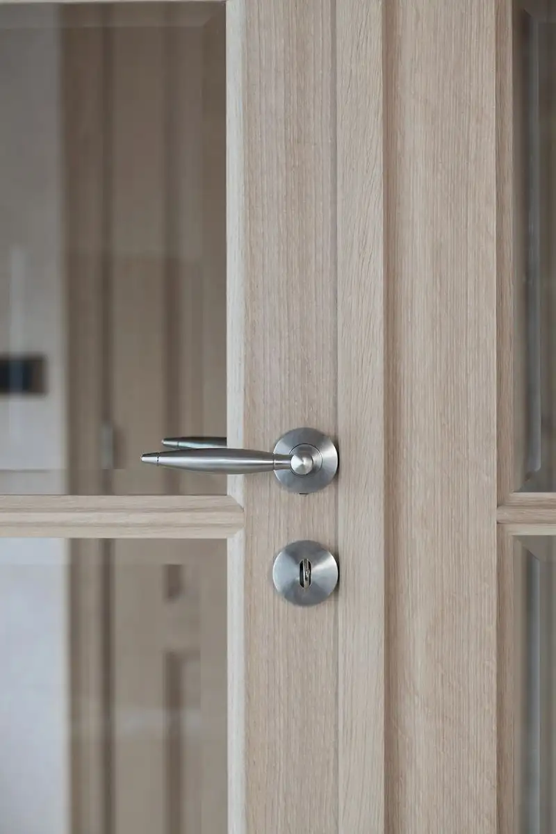 Massief Classic gamma M1 + dubbele deur met glas in Appelterre, gemaakt en geplaatst door Jacobs Binnendeuren (foto 5 van 5)